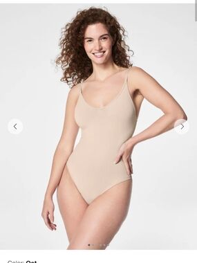 SPANX Nude/Tan Seamless Scoop Neck Bodysuit Size M